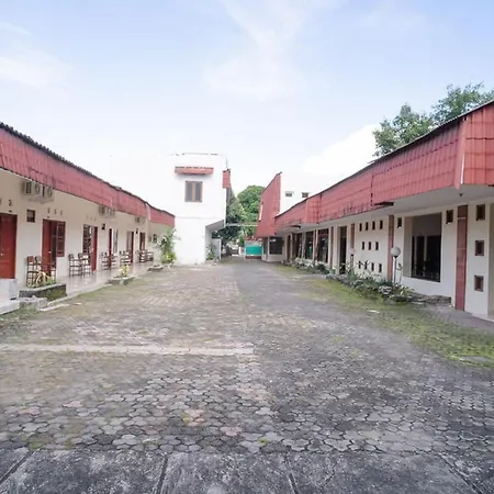 RedDoorz near Kampus 3 UTY Yogyakarta-3